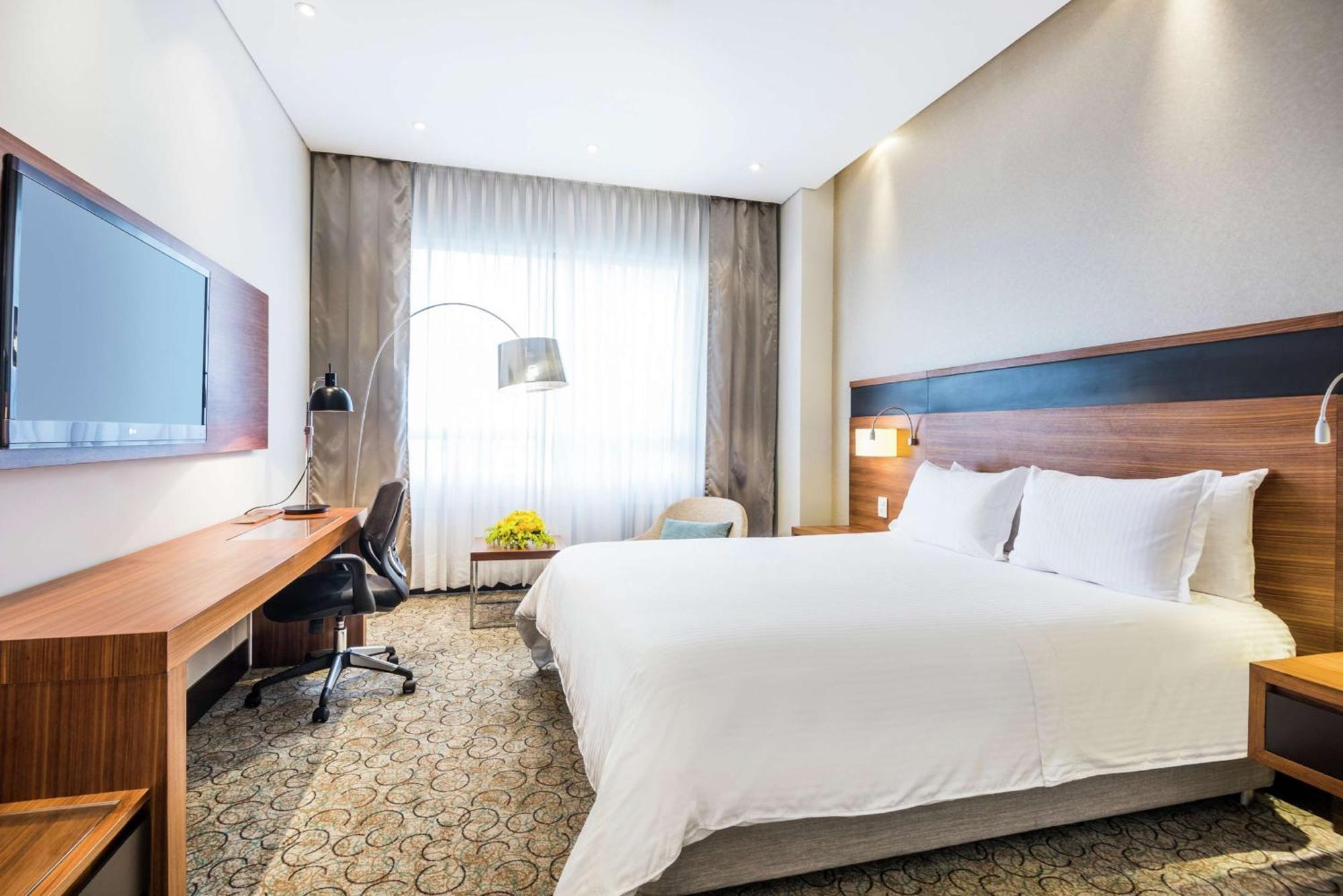 Doubletree By Hilton Bogota Parque 93 Hotel Exterior photo