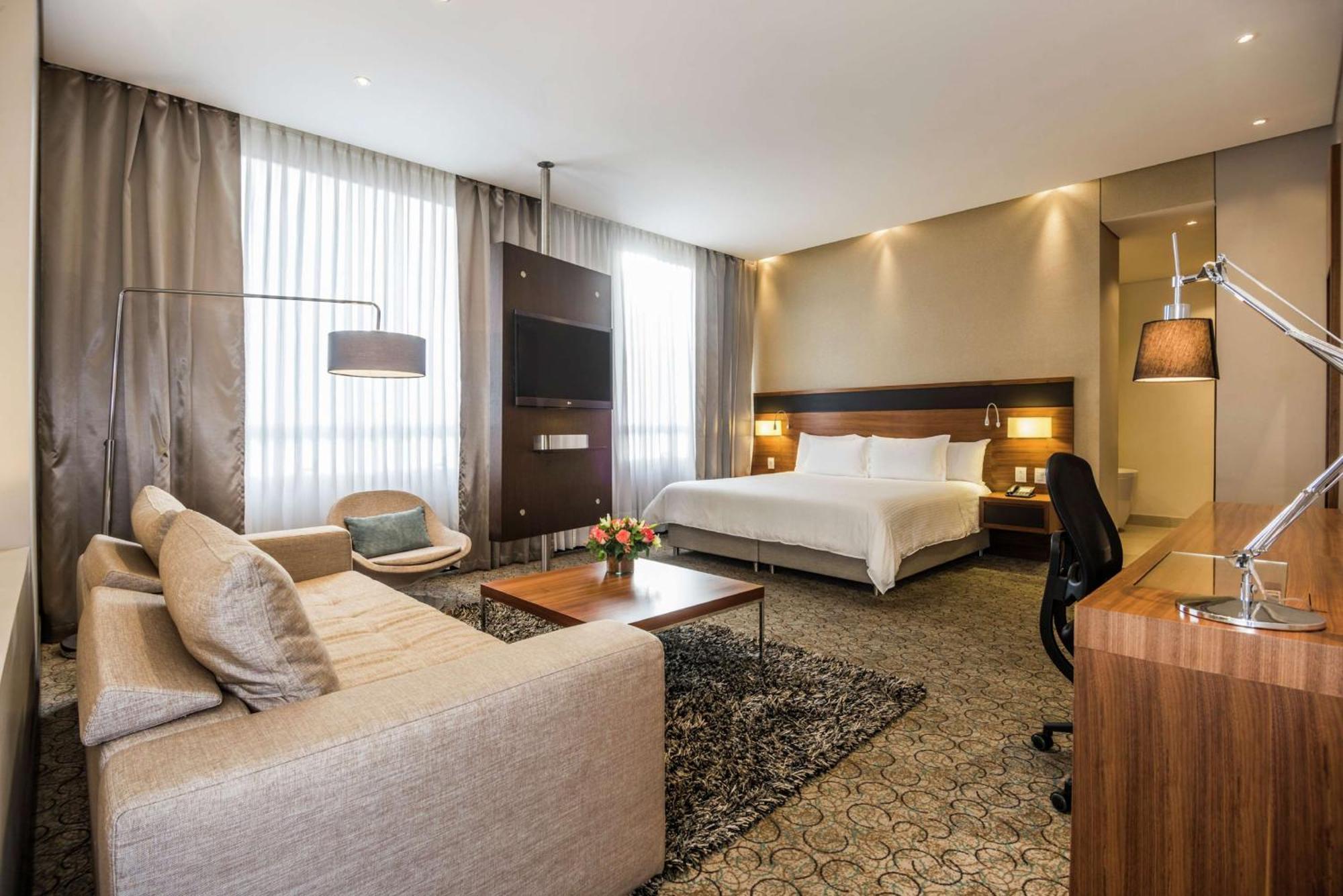 Doubletree By Hilton Bogota Parque 93 Hotel Exterior photo